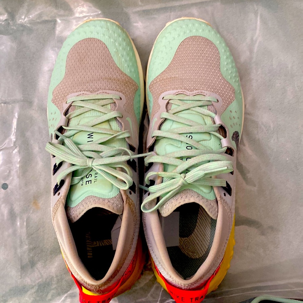Nike wildhorse men size 9 preloved